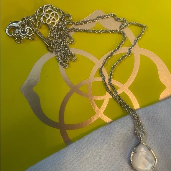 Kendra Scott Kiri Teardrop Pendant - Ivory Pendant - Picture 5 of 6